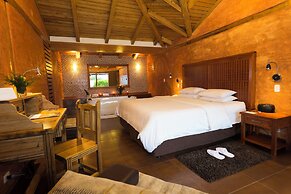 Luna Volcán, Adventure SPA - formerly Luna Runtún