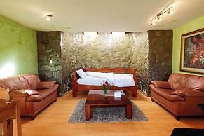 Luna Volcán, Adventure SPA - formerly Luna Runtún