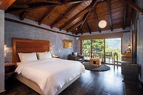 Luna Volcán, Adventure SPA - formerly Luna Runtún