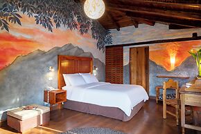 Luna Volcán, Adventure SPA - formerly Luna Runtún