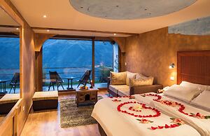 Luna Volcán, Adventure SPA - formerly Luna Runtún
