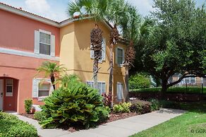 8523 Charming Townhouse Perfect for Family