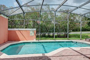 8523 Charming Townhouse Perfect for Family