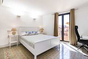 Unik Vacation Citywall