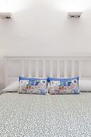 Unik Vacation Citywall