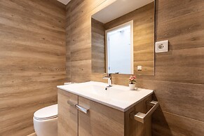 Unik Vacation Citywall