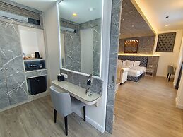 Frazel Heritage Hotel