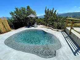 Villa Ipnotica - Panoramic Views Plus Exquisite Pool - Sleeps 7 - Very