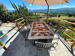 Villa Ipnotica - Panoramic Views Plus Exquisite Pool - Sleeps 7 - Very