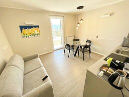 Villa Ipnotica - Panoramic Views Plus Exquisite Pool - Sleeps 7 - Very