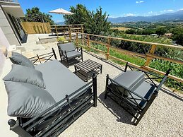 Villa Ipnotica - Panoramic Views Plus Exquisite Pool - Sleeps 7 - Very