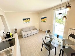 Villa Ipnotica - Panoramic Views Plus Exquisite Pool - Sleeps 7 - Very