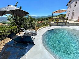 Villa Ipnotica - Panoramic Views Plus Exquisite Pool - Sleeps 7 - Very