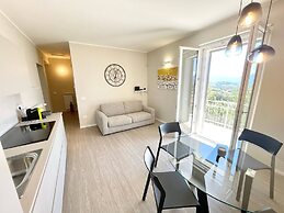 Villa Ipnotica - Panoramic Views Plus Exquisite Pool - Sleeps 7 - Very