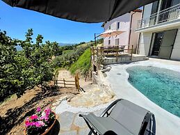 Villa Ipnotica - Panoramic Views Plus Exquisite Pool - Sleeps 7 - Very