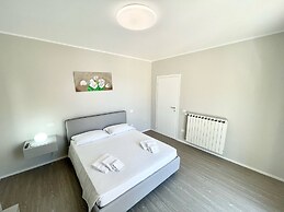 Villa Ipnotica - Panoramic Views Plus Exquisite Pool - Sleeps 7 - Very