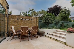 Westover Road III by Onefinestay