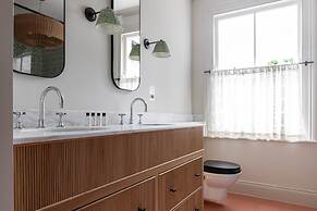 Westover Road III by Onefinestay