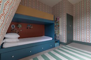 Westover Road III by Onefinestay