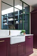 Westover Road III by Onefinestay