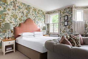 Westover Road III by Onefinestay