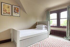 Westover Road III by Onefinestay