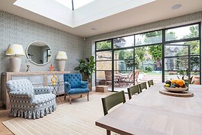 Westover Road III by Onefinestay