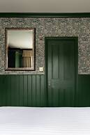 Westover Road III by Onefinestay