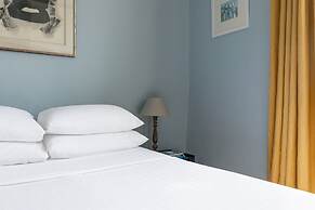 Englefield Road by Onefinestay