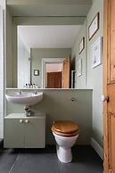 Englefield Road by Onefinestay