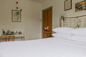 Englefield Road by Onefinestay