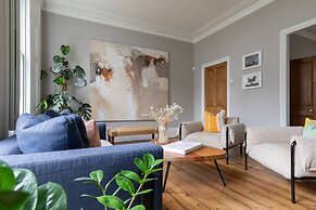Englefield Road by Onefinestay