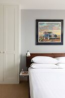 Englefield Road by Onefinestay