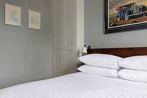 Englefield Road by Onefinestay