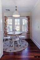 Remodeled 1920s Bungalow & Retro Casita