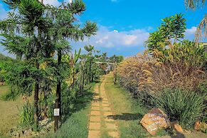 Banana Eco Resort