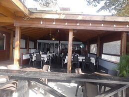 El Cayuco Restaurant apart Hotel