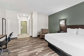 Quality Inn & Suites Columbia Harbison