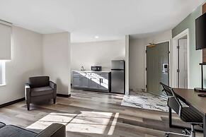 Quality Inn & Suites Columbia Harbison