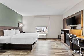 Quality Inn & Suites Columbia Harbison