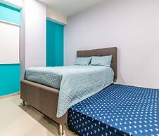 New Centric apt. with pool & jacuzzi