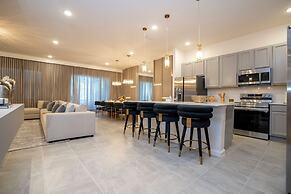 2024 NEW 12bed 12bath At Paradiso Grande