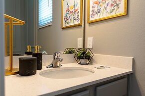 2024 Brand NEW 12bed 12ba At Paradiso Grande