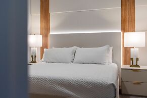 2024 Brand NEW 12bed 12ba At Paradiso Grande