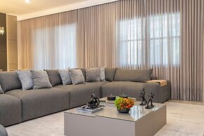 2024 Brand NEW 12bed 12ba At Paradiso Grande