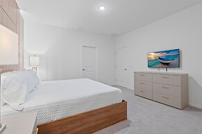 2024 Brand NEW 12bed 12ba At Paradiso Grande