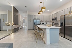 2024 Brand NEW 12bed 12ba At Paradiso Grande