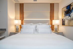 2024 Brand NEW 12bed 12ba At Paradiso Grande