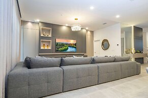 2024 Brand NEW 12bed 12ba At Paradiso Grande