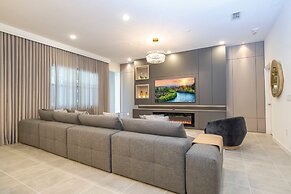 2024 Brand NEW 12bed 12ba At Paradiso Grande